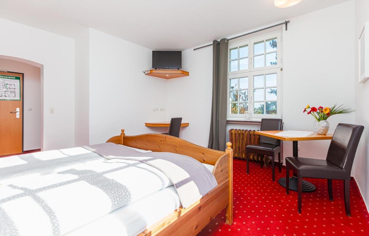 Gasthaus Und Hotel An Der Kost ハッティンゲン エクステリア 写真